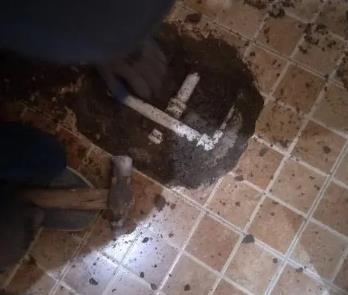 确山卫生间漏水维修公司为您分享下卫生间渗水如何处理及注意事项